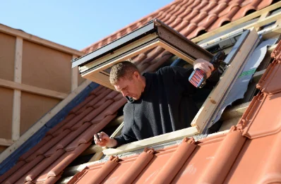 Pose de fenêtres de toit Velux à Omet